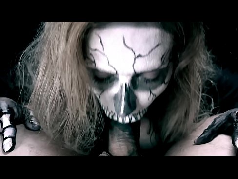 ❤️ Demon famke sûgje hoanne mei har swarte mûle en slikken cum. ️❌ Slutsen op fy.mrvideospornogratis.ru ❌️❤